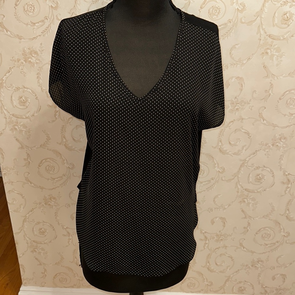 NWT Philosophers black and white polka dot short sleeve blouse. Size S